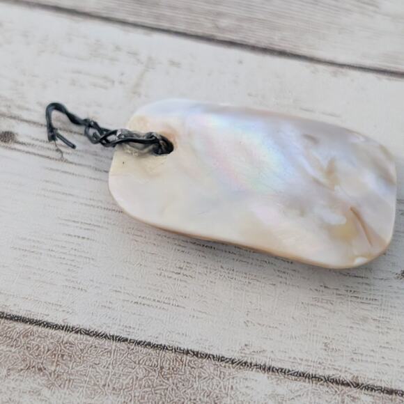 Vintage Pendant - Pearl? Shell? - Repair Needed To Bail - Picture 4 of 12